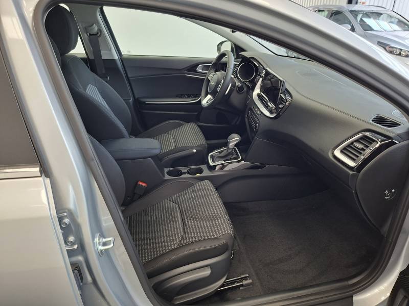 Kia CEED - Photo 14