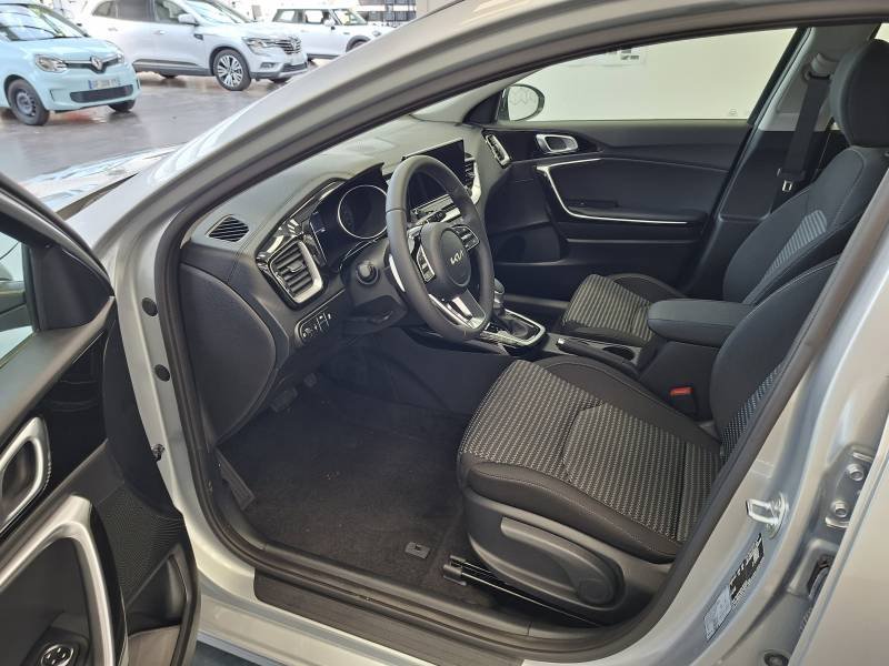 Kia CEED - Photo 10