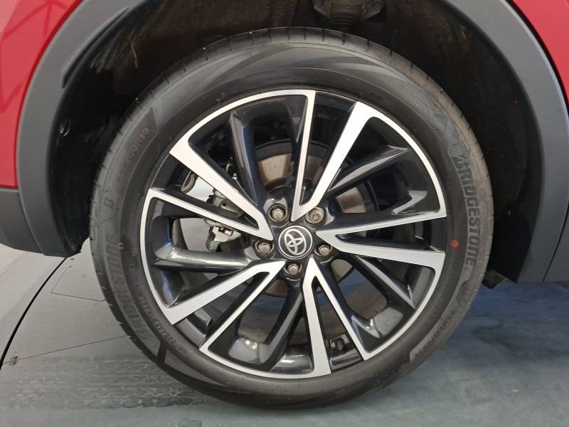 Toyota C-HR - Photo 11