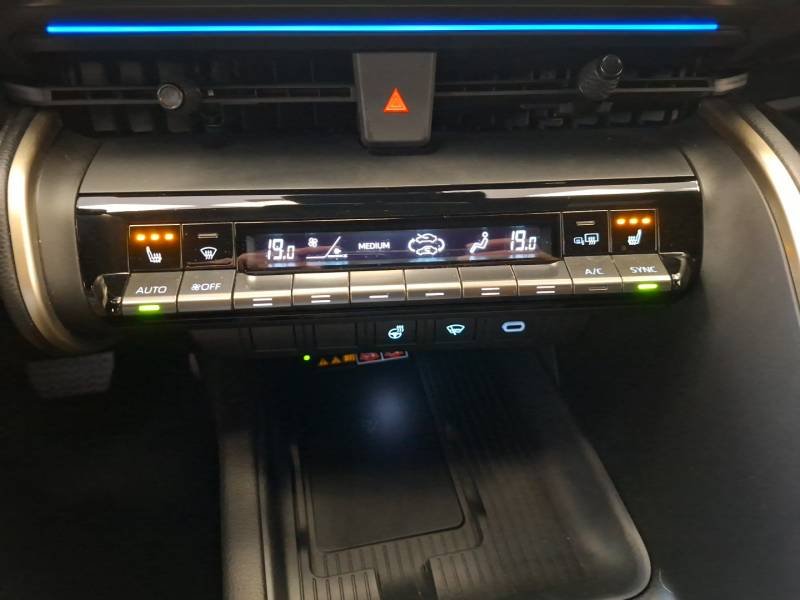 Toyota C-HR - Photo 34