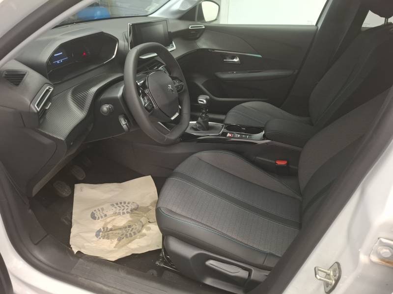 Peugeot 208 - Photo 11