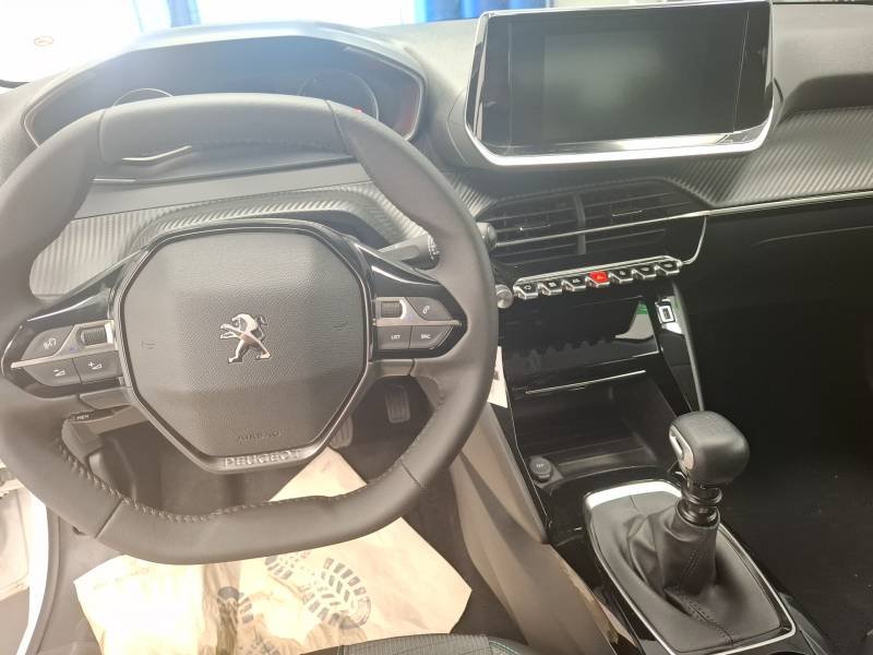 Peugeot 208 - Photo 14