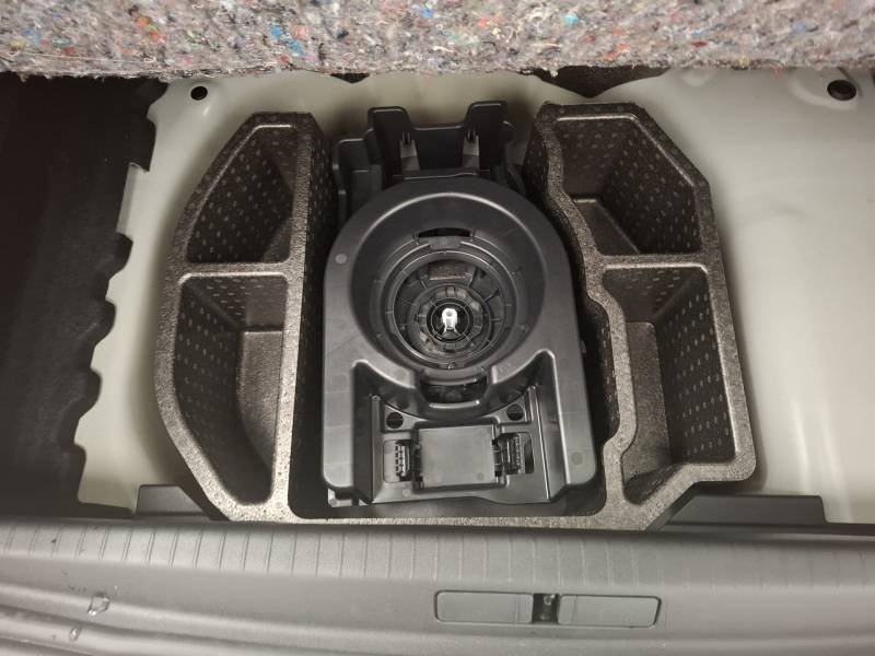 Peugeot 208 - Photo 36