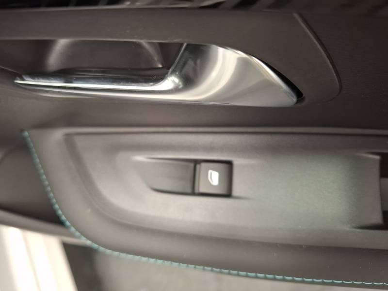 Peugeot 208 - Photo 41