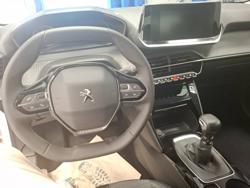 Peugeot 208 - Photo 10