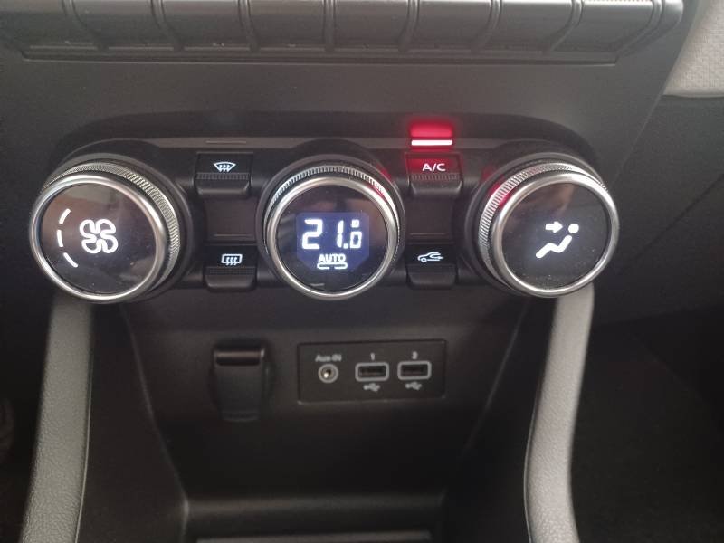 Renault Clio - Photo 24
