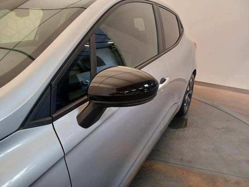 Renault Clio - Photo 32