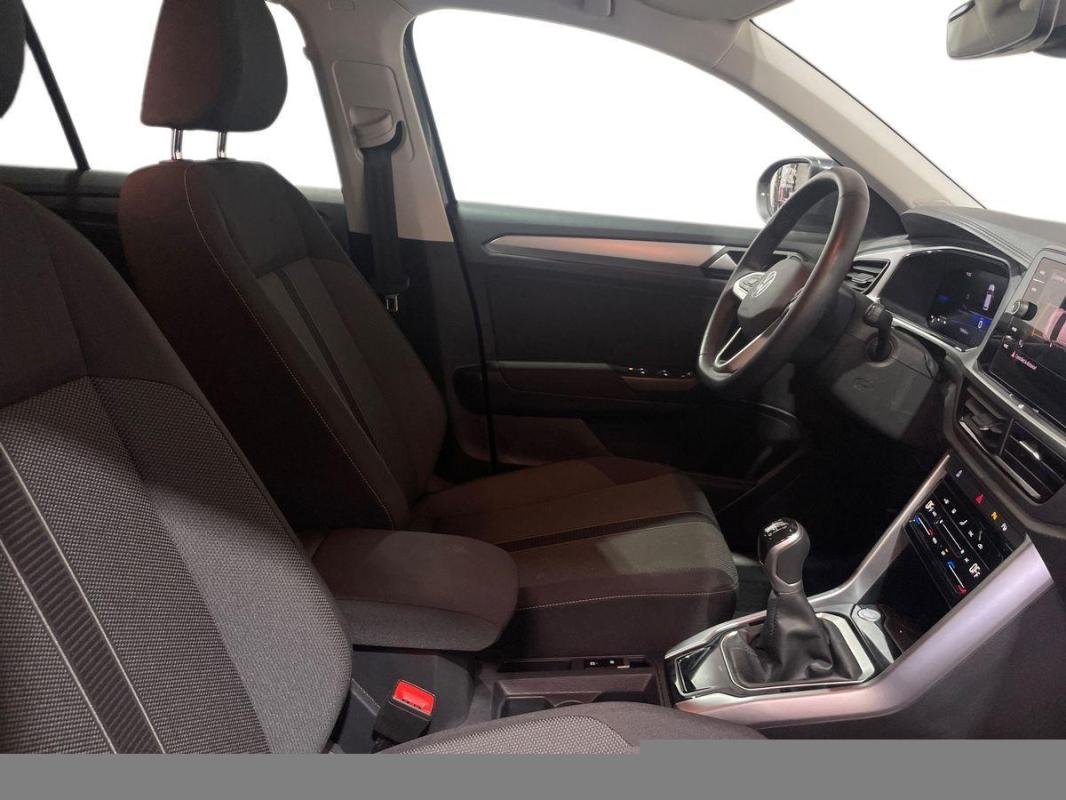 Volkswagen T-Roc - Photo 12