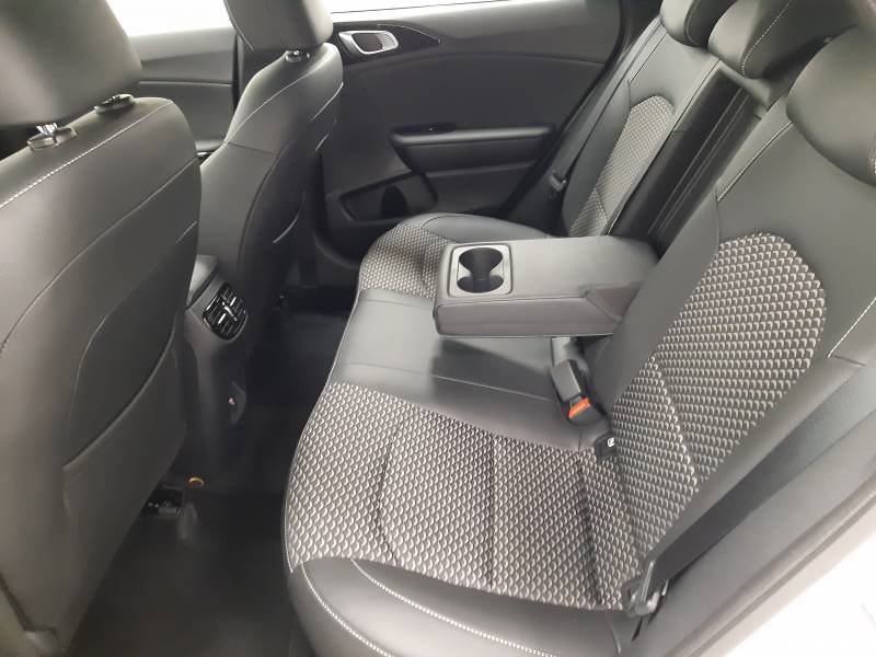 Kia CEED - Photo 21