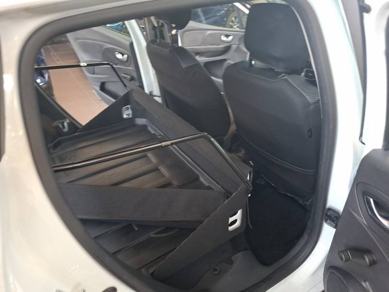 Renault Clio - Photo 14