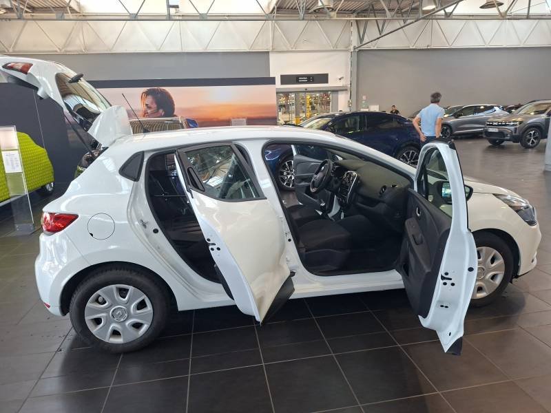 Renault Clio - Photo 27