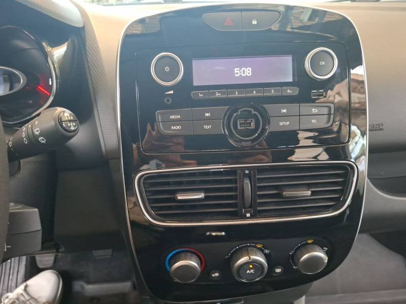 Renault Clio - Photo 36
