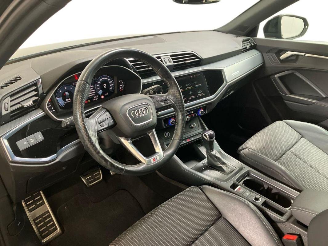 Audi Q3 Sportback - Photo 9