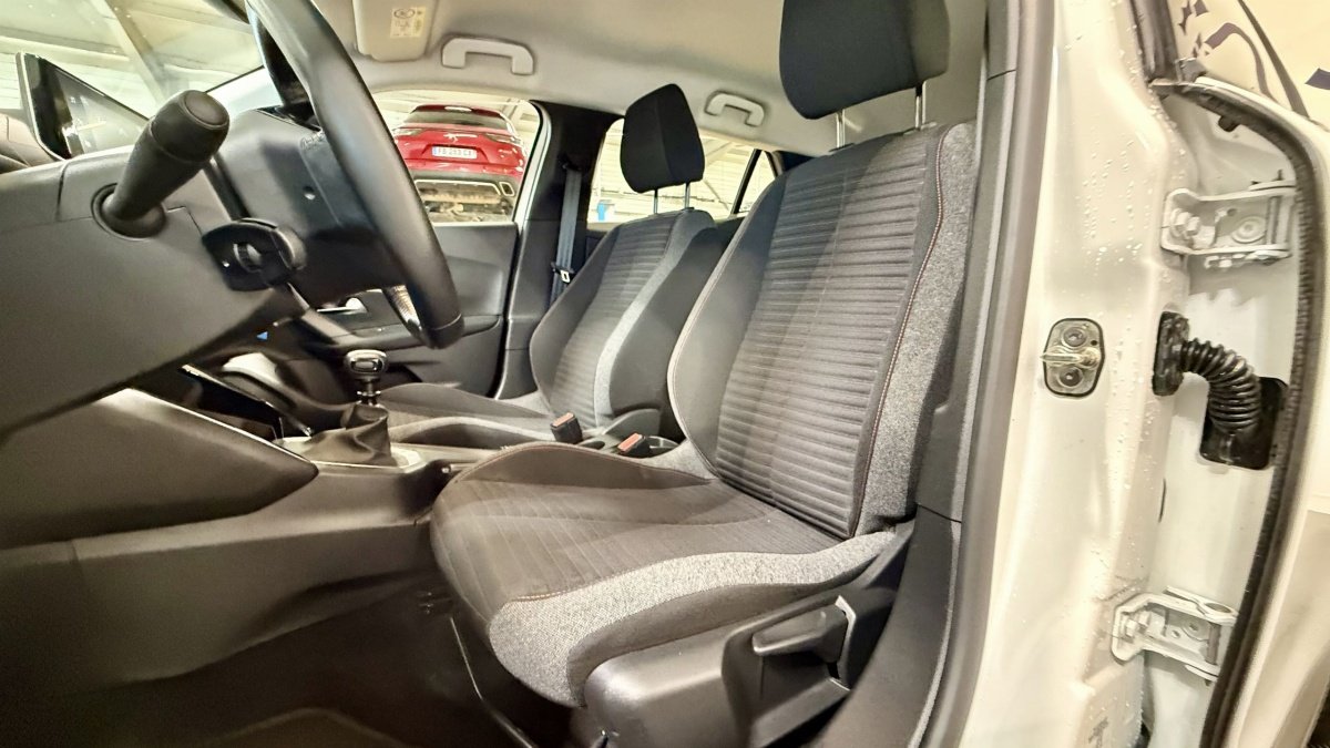 Peugeot 2008 - Photo 11