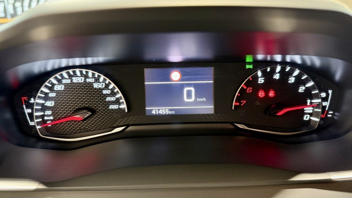 Peugeot 2008 - Photo 12