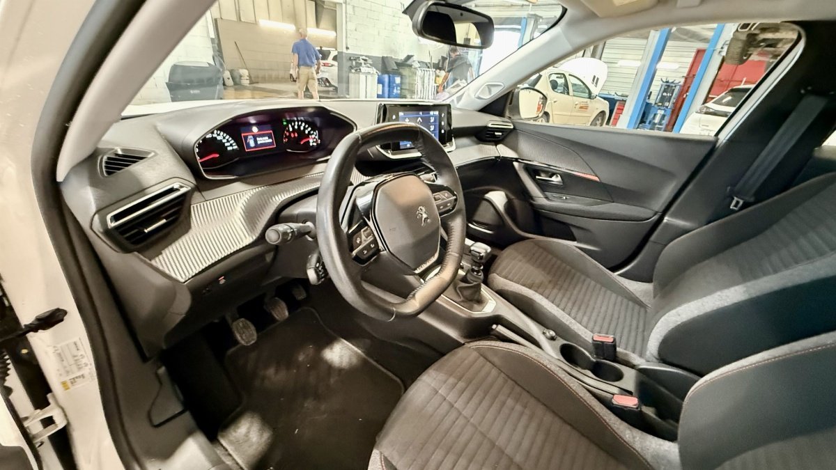 Peugeot 2008 - Photo 10