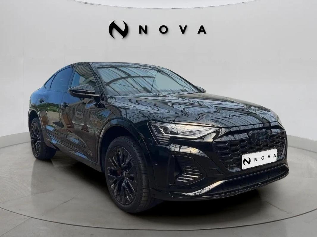 Audi Q8 - Photo 4
