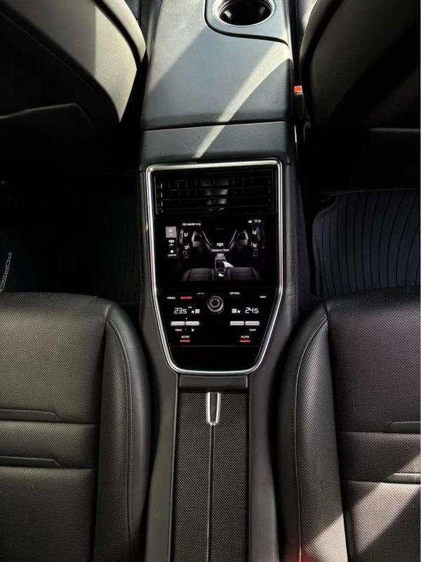 Porsche Panamera - Photo 7