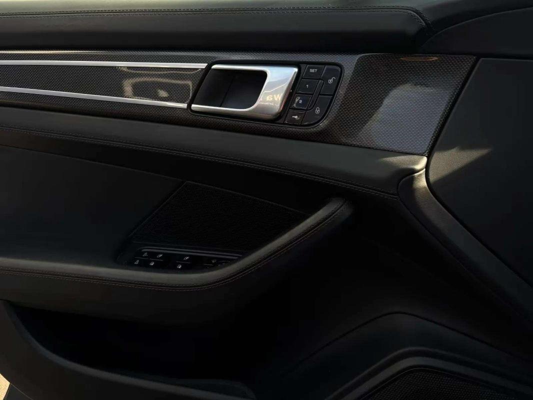 Porsche Panamera - Photo 10