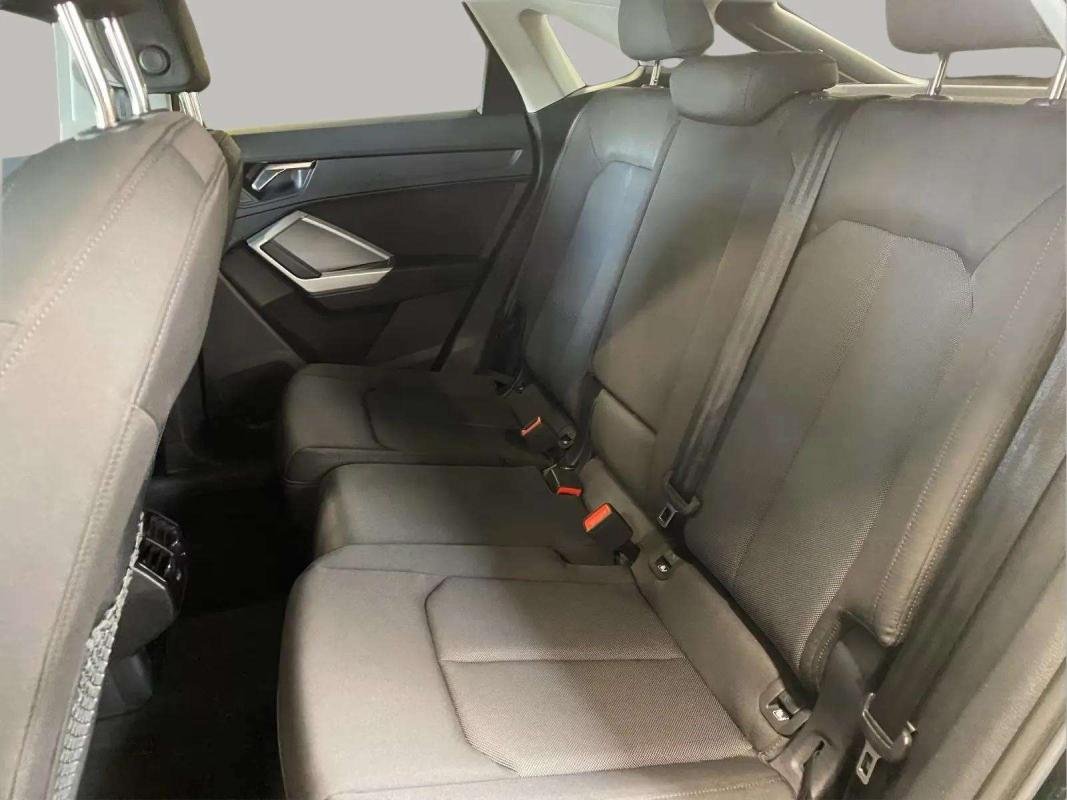 Audi Q3 - Photo 10