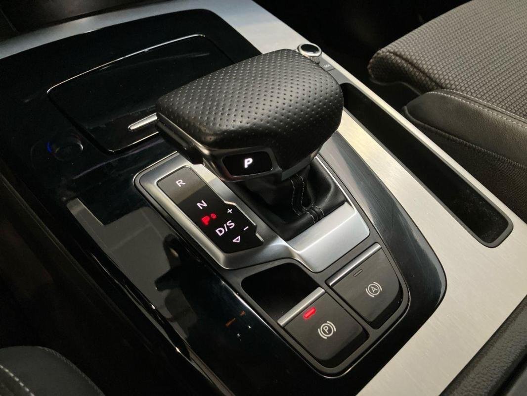 Audi Q5 - Photo 11