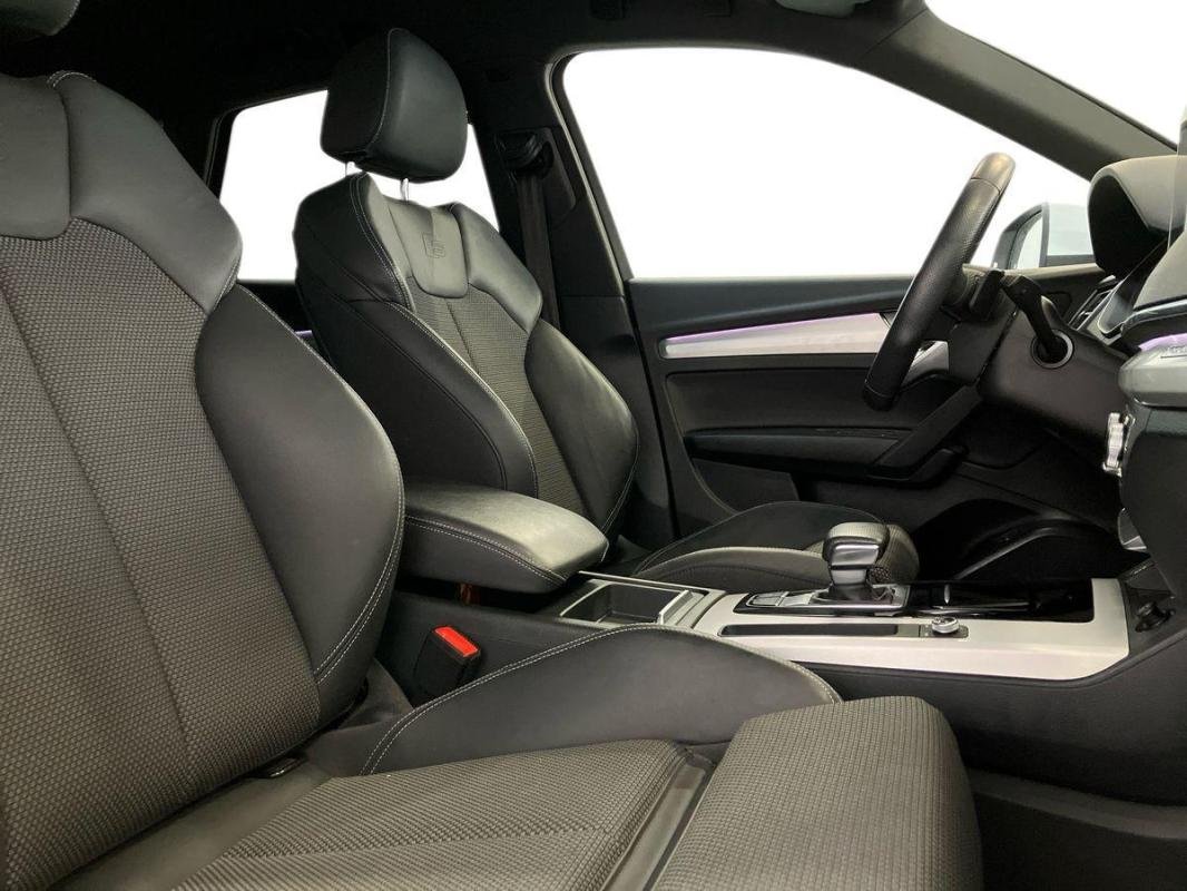Audi Q5 - Photo 13