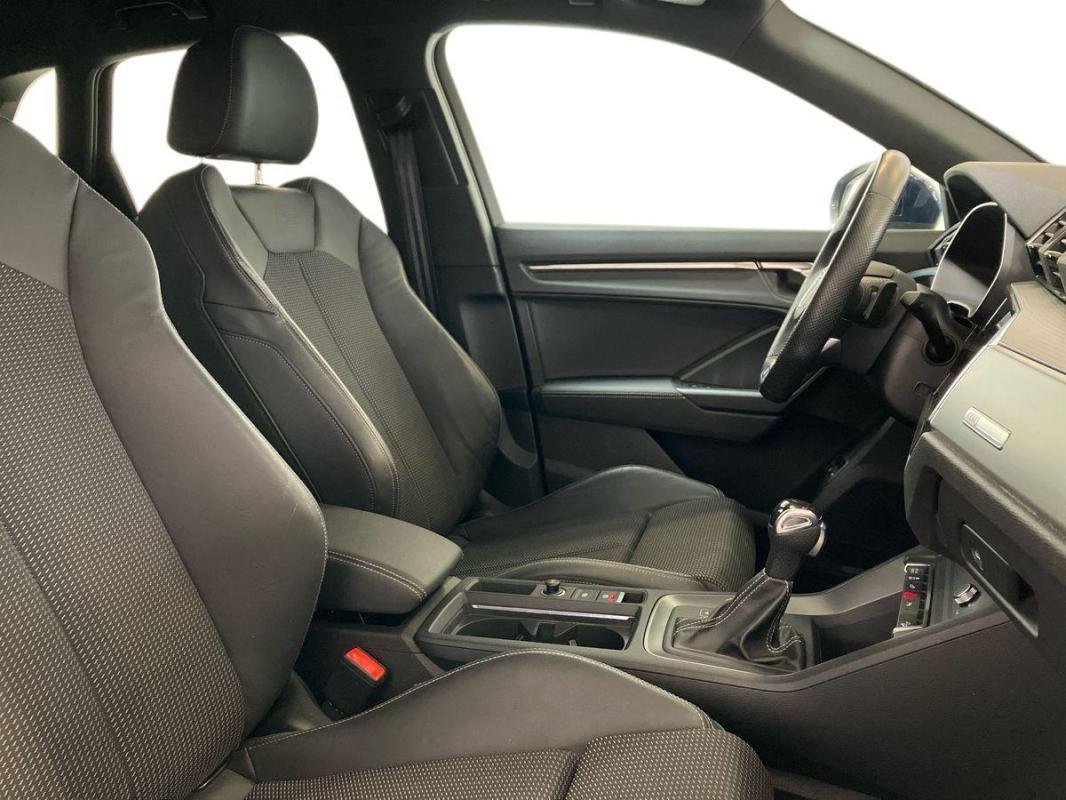 Audi Q3 - Photo 13