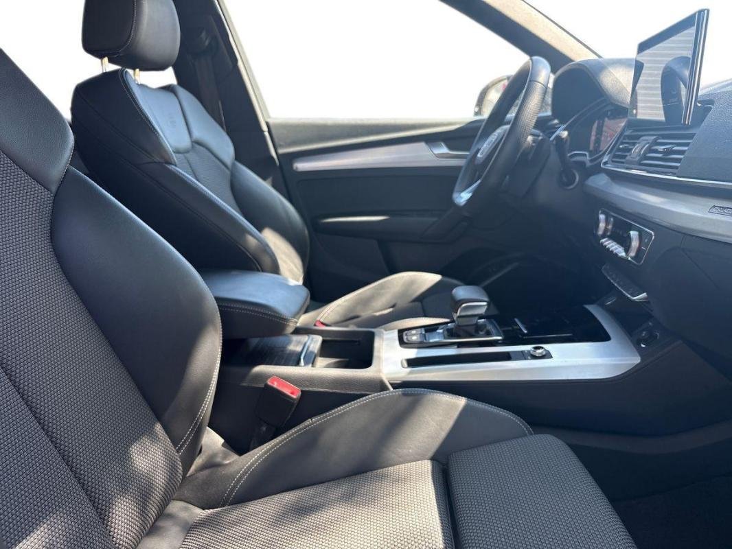 Audi Q5 - Photo 13