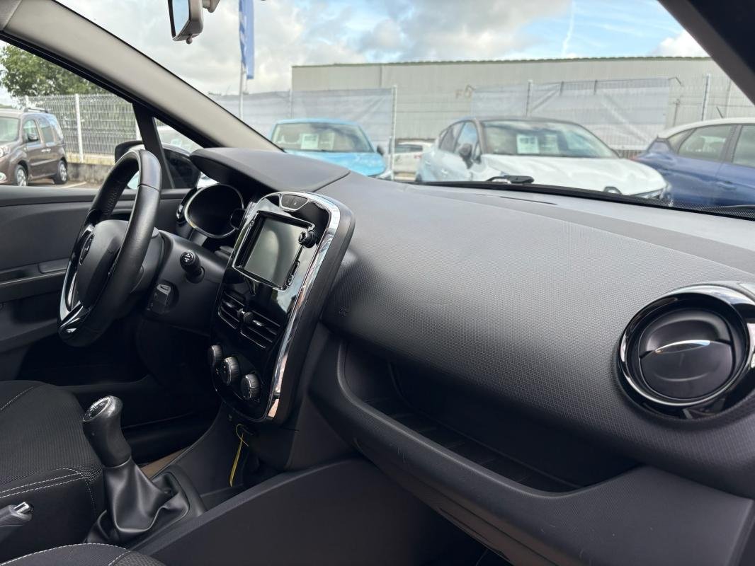 Renault Clio - Photo 20