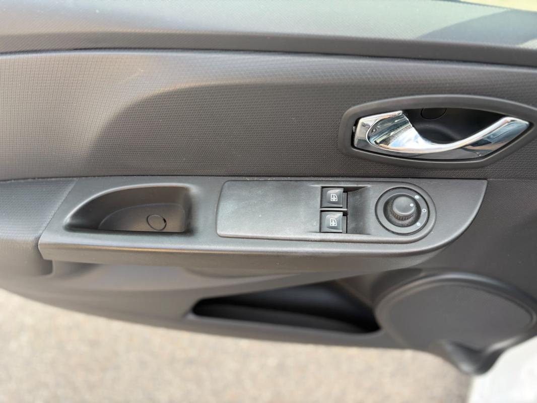 Renault Clio - Photo 9