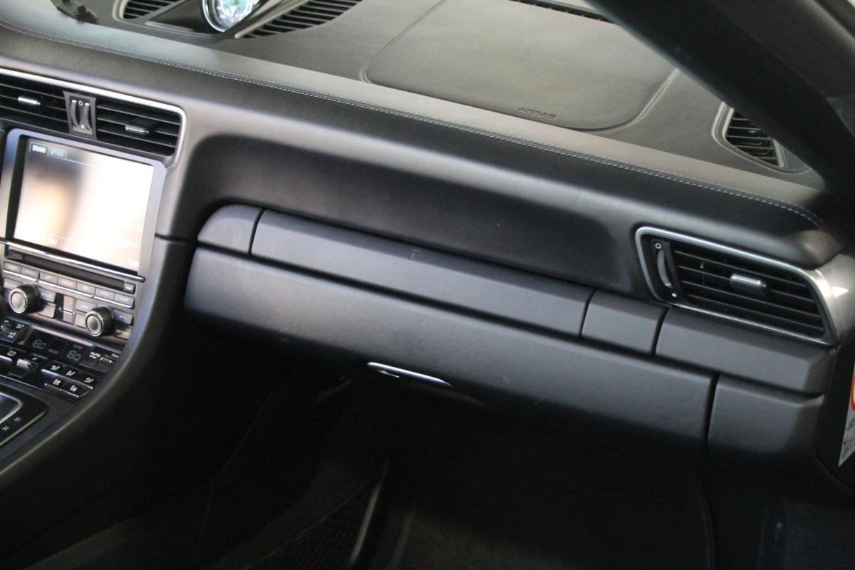 Porsche 911 - Photo 13