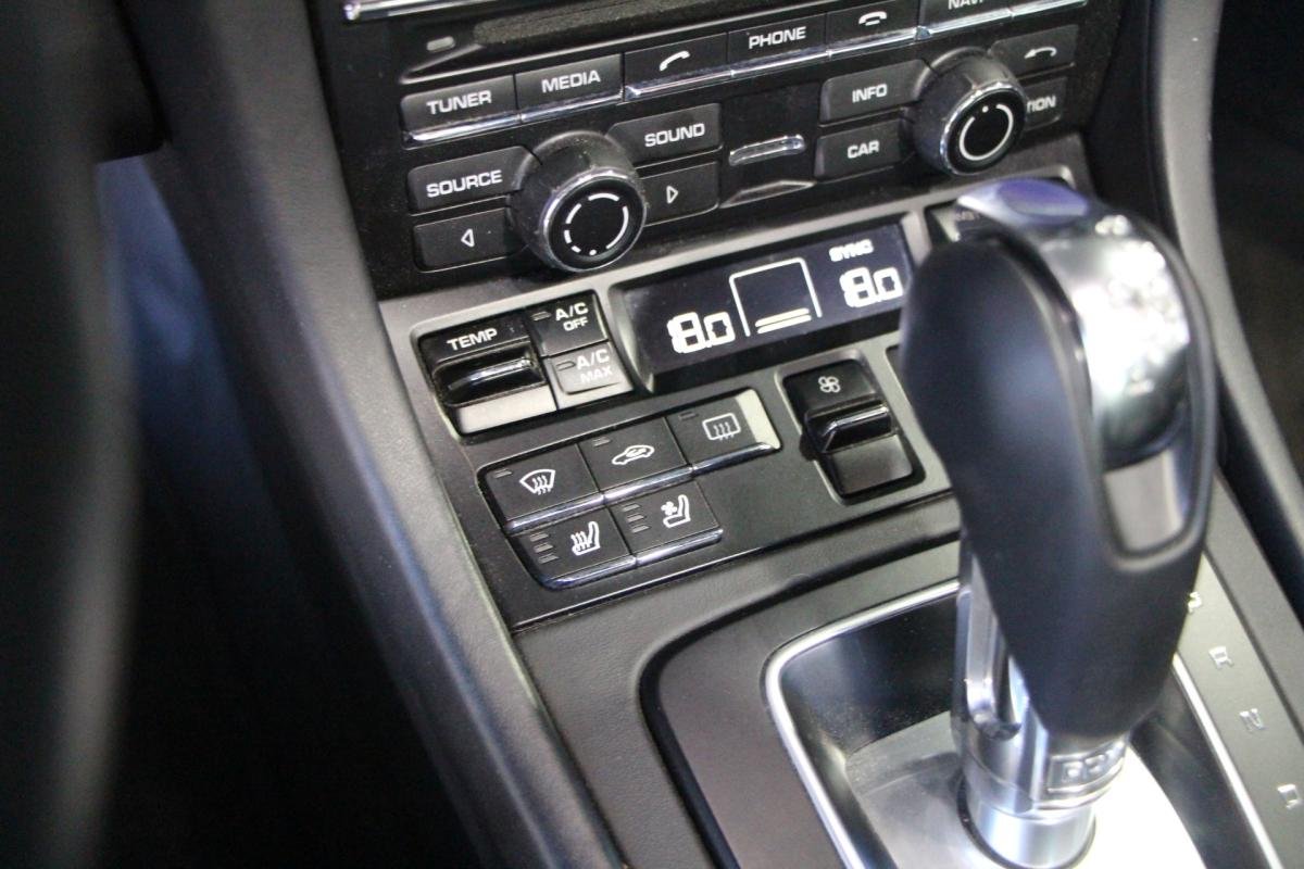 Porsche 911 - Photo 17