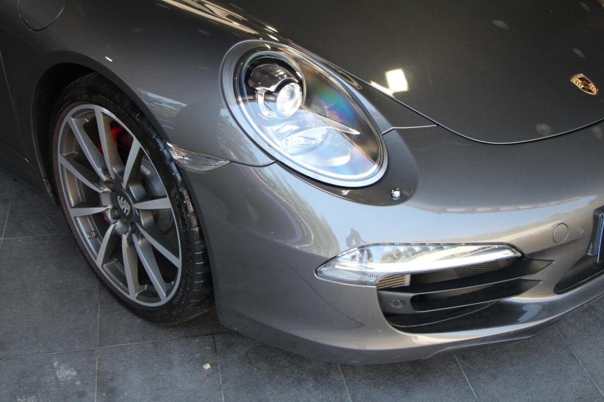 Porsche 911 - Photo 3