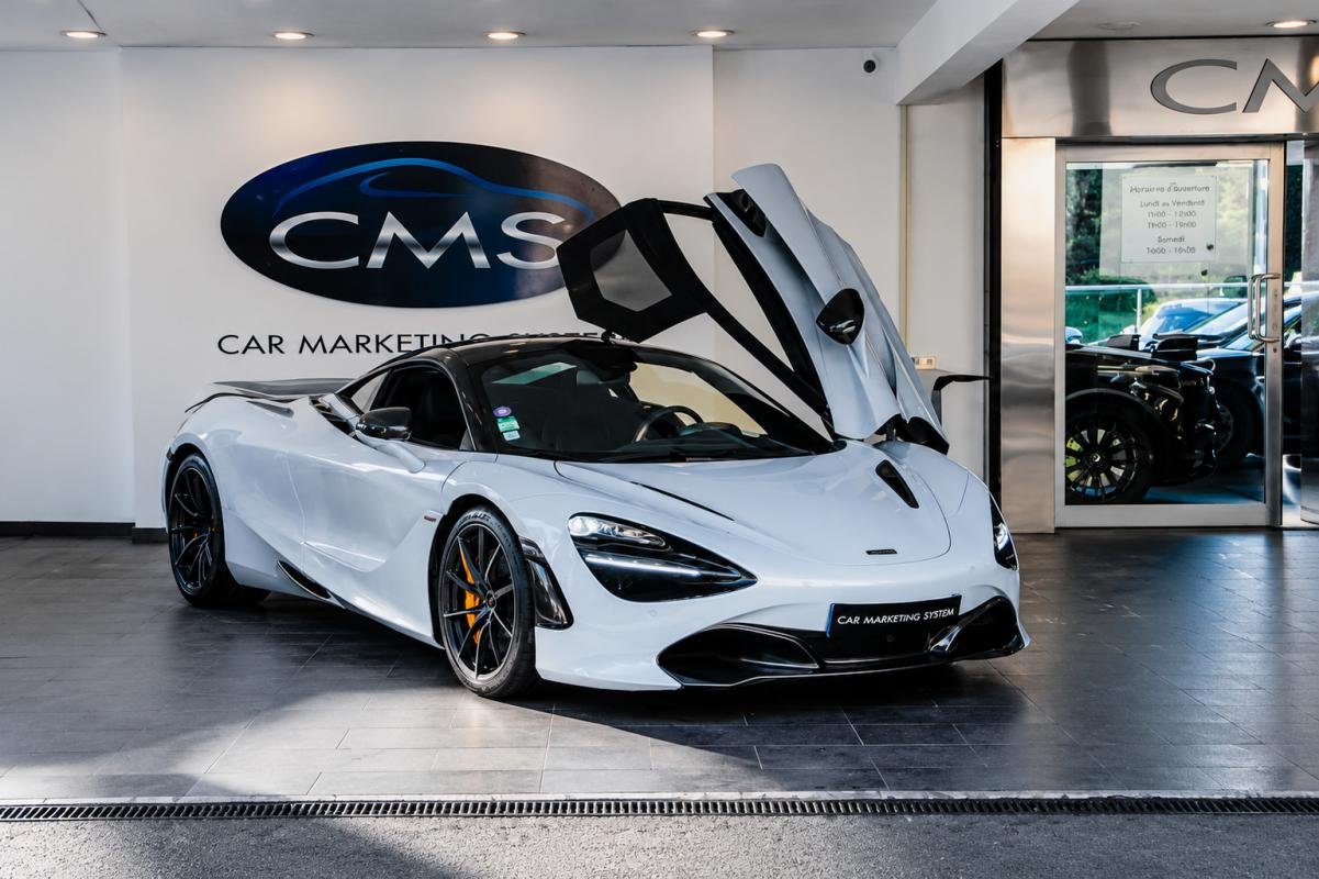 McLaren 720S - Photo 1