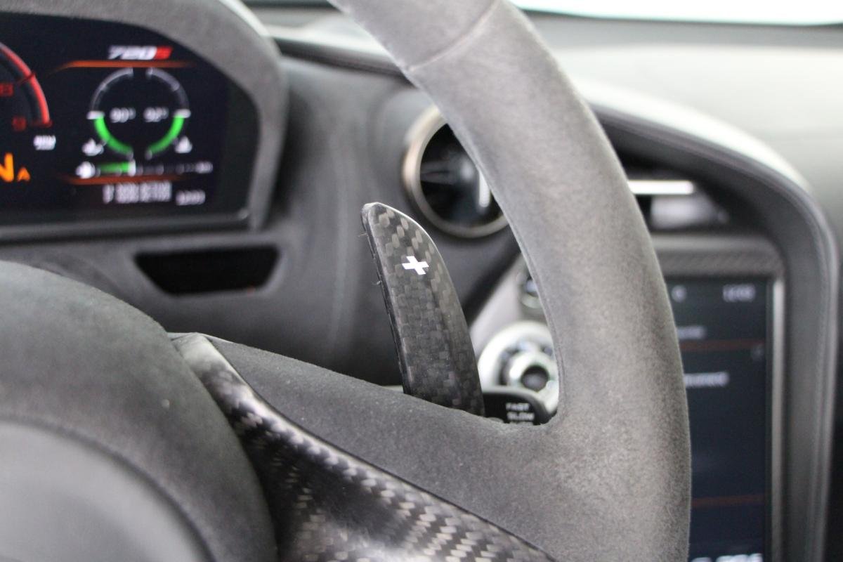 McLaren 720S - Photo 22