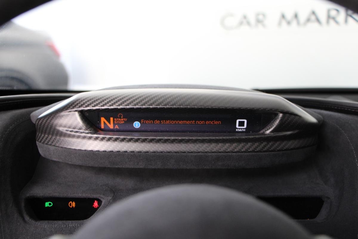 McLaren 720S - Photo 24
