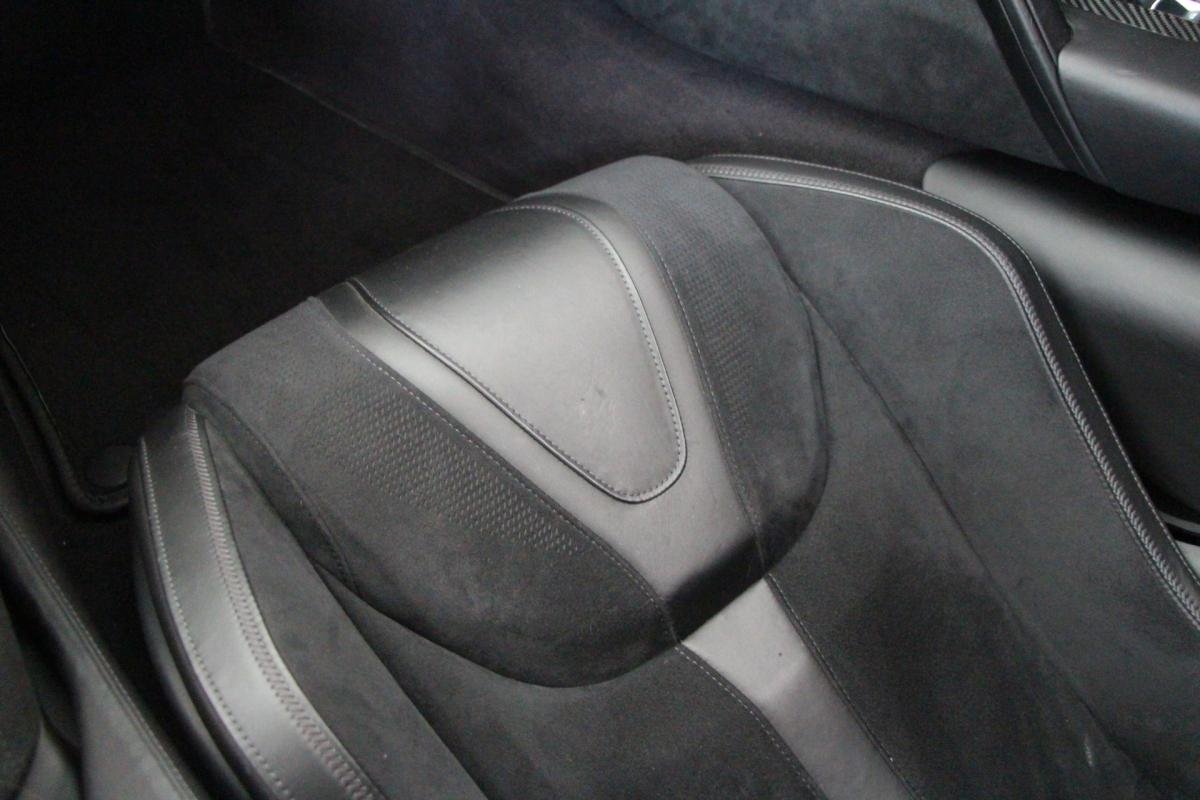 McLaren 720S - Photo 33