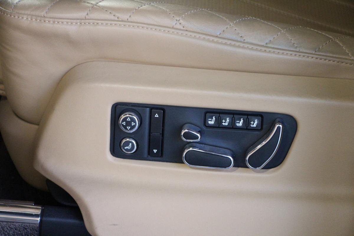 Bentley Bentayga - Photo 24