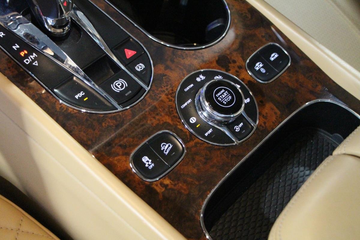 Bentley Bentayga - Photo 30