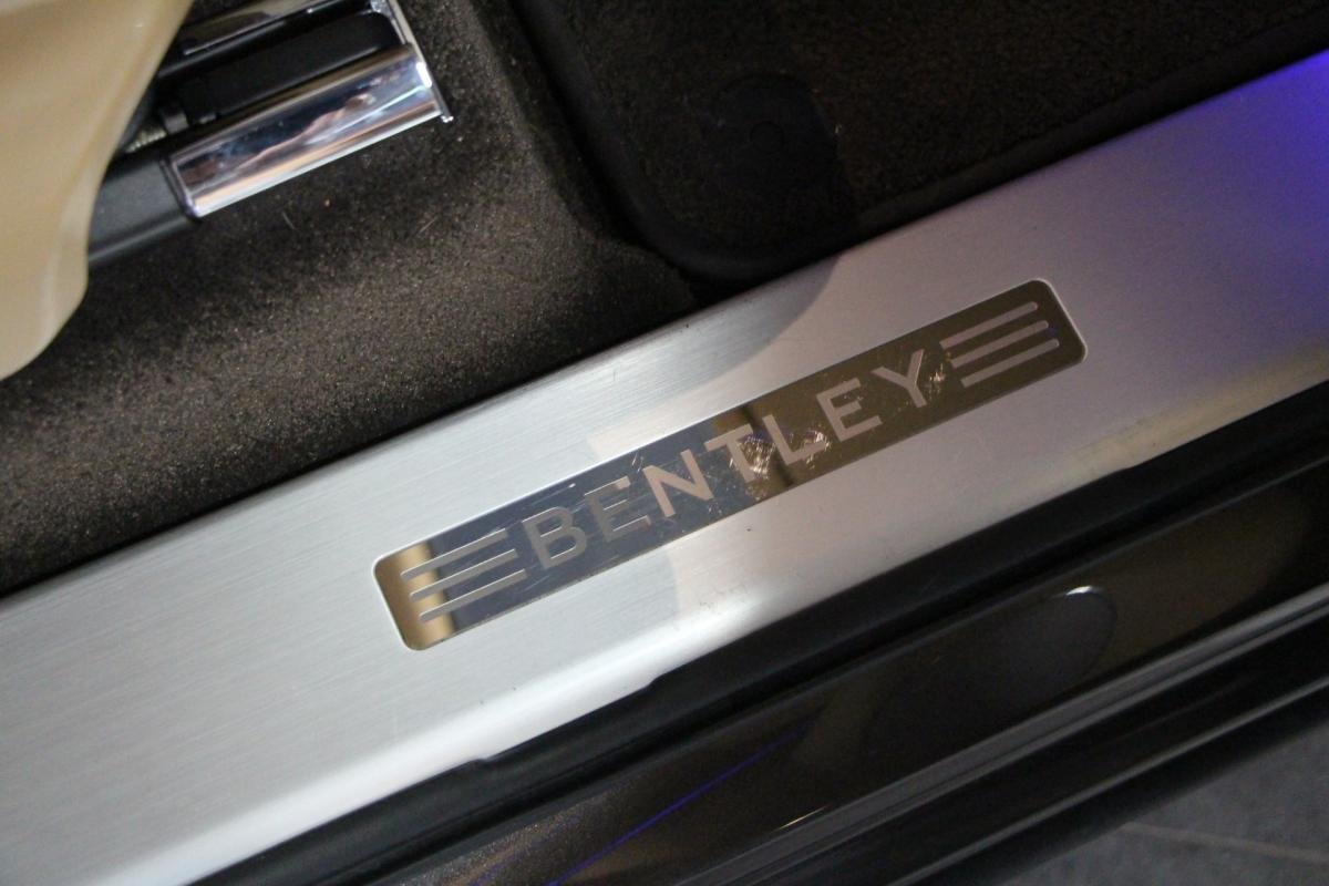 Bentley Bentayga - Photo 35