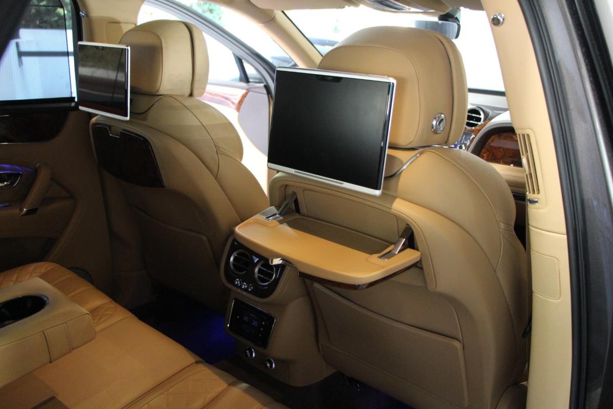 Bentley Bentayga - Photo 36