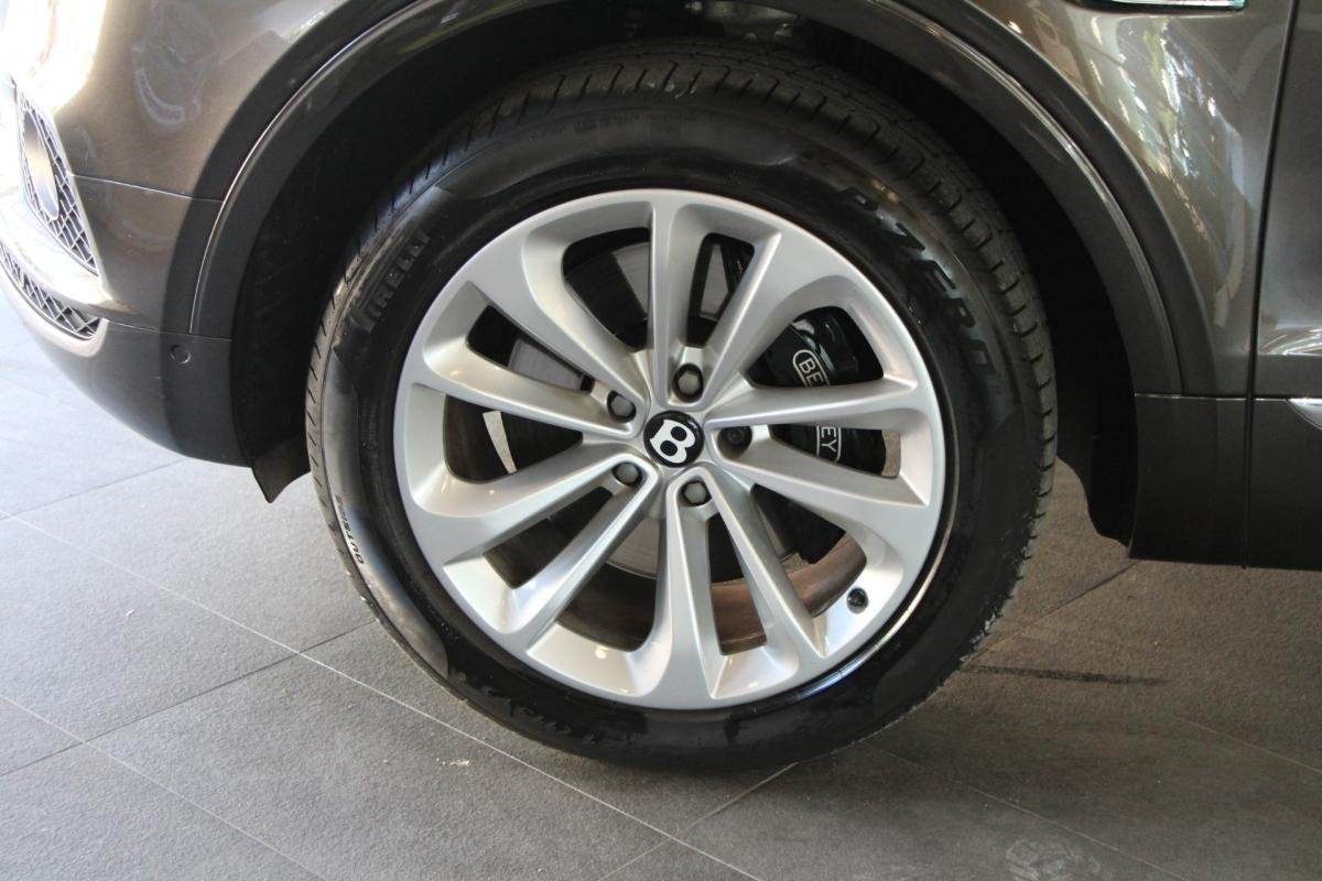 Bentley Bentayga - Photo 4