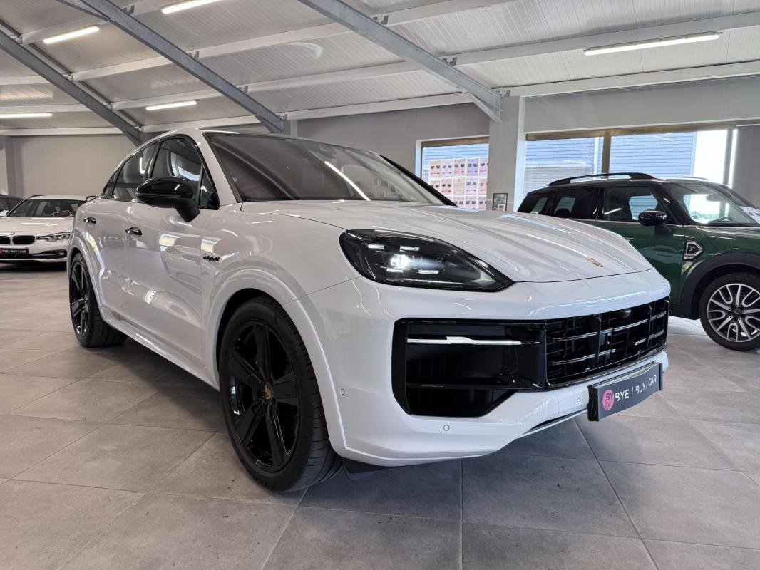 Porsche Cayenne - Photo 2