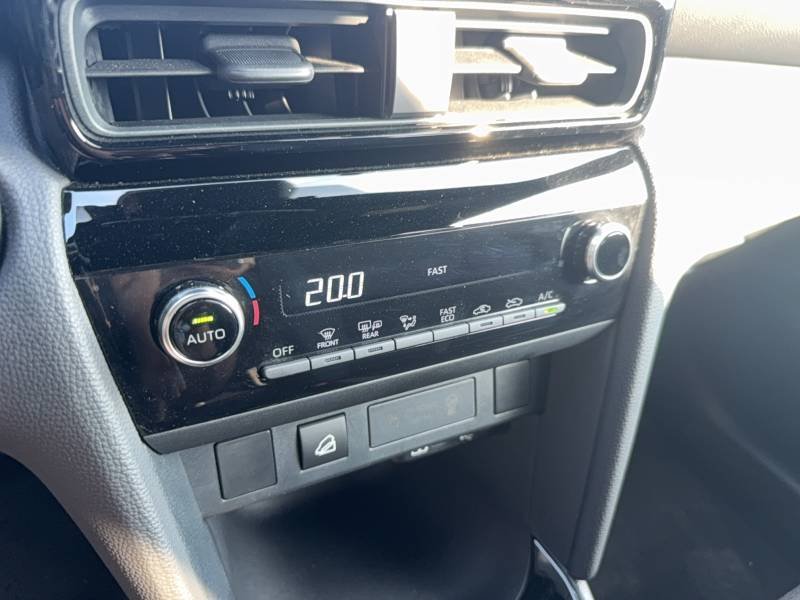Toyota Yaris - Photo 25
