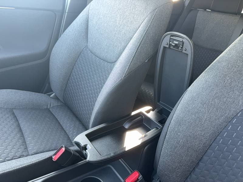 Toyota Yaris - Photo 40