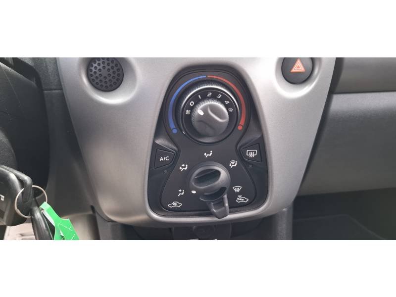 Toyota Aygo - Photo 19