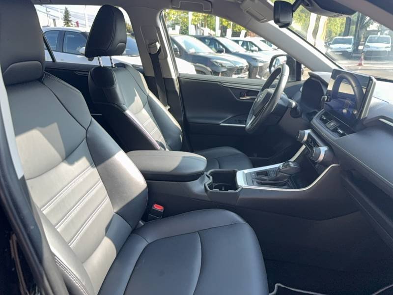 Toyota RAV4 - Photo 12