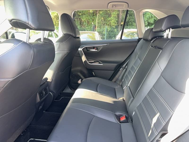 Toyota RAV4 - Photo 13