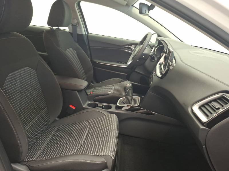 Kia CEED - Photo 12