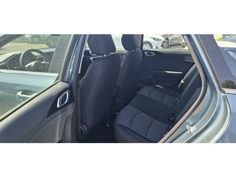 Kia CEED - Photo 26